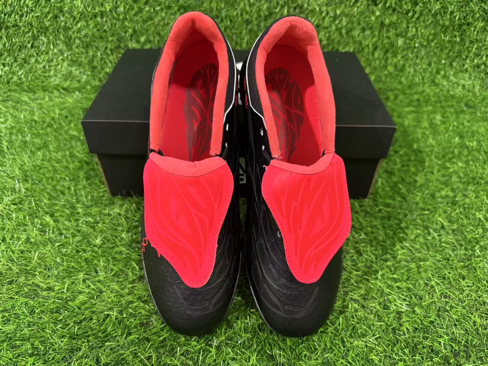 adidas 26 Predator Elite Tongue TF