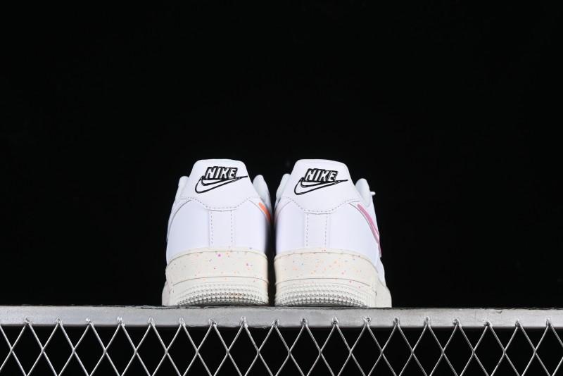 Nike Air Force 1 '07 Low Casual Sneakers with Full-Length Air Cushion - HF5721-111