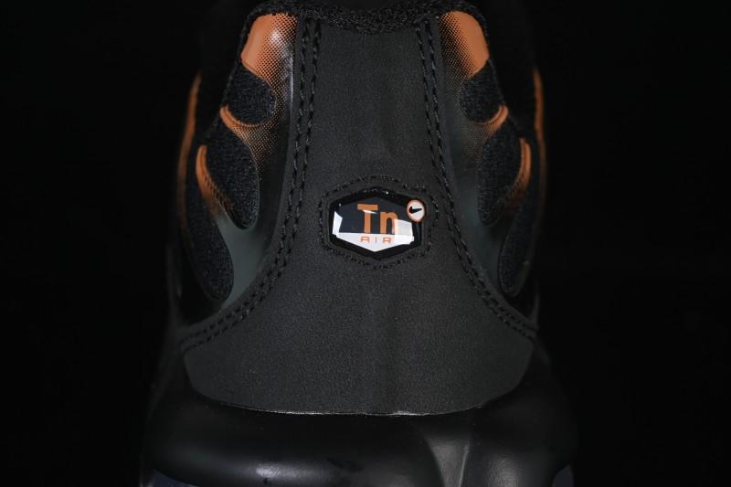 Nike Air Max Plus Retro Running Shoes with Air Cushion - FN6949-400