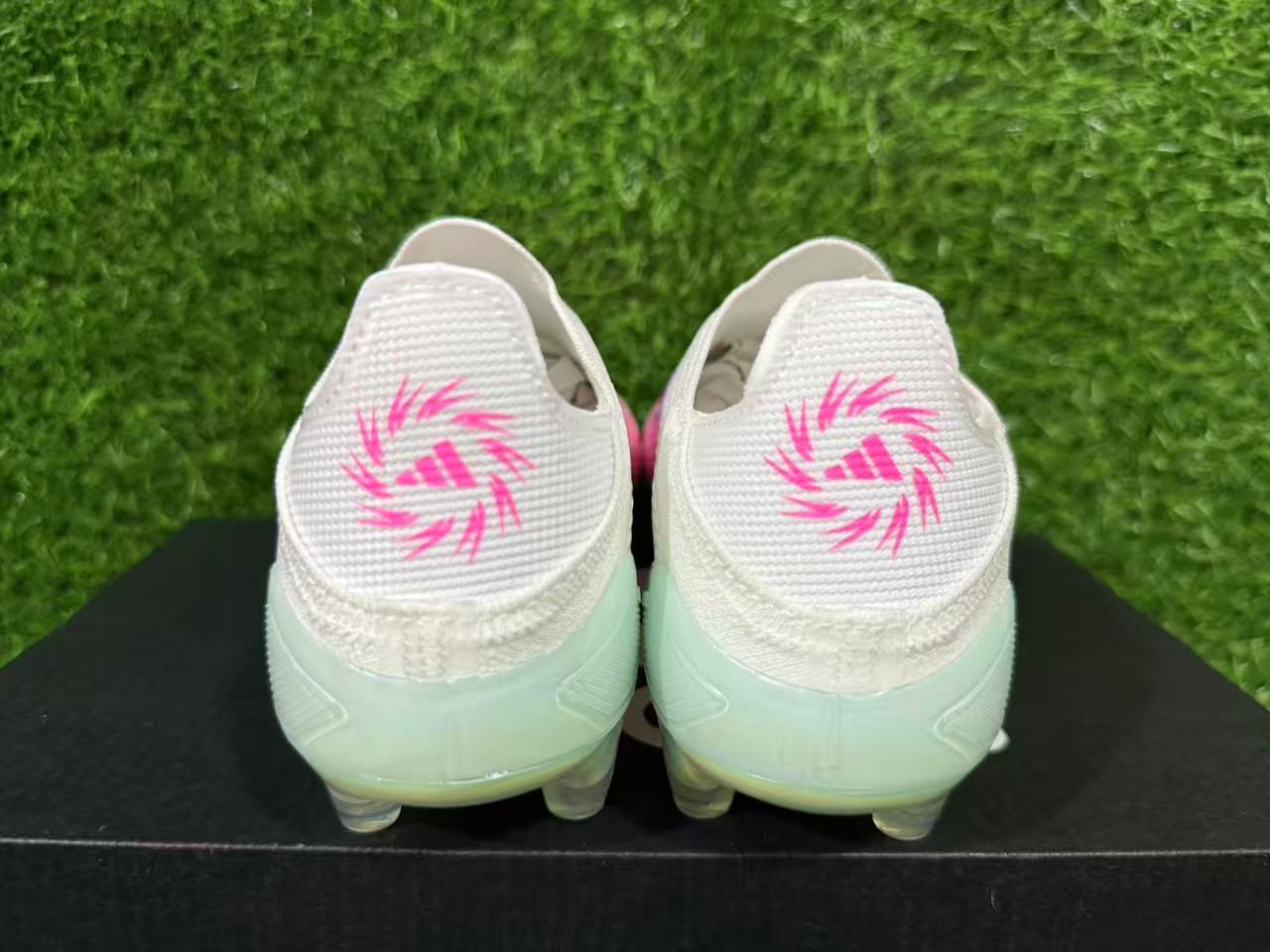adidas F50 Elite Laceless FG