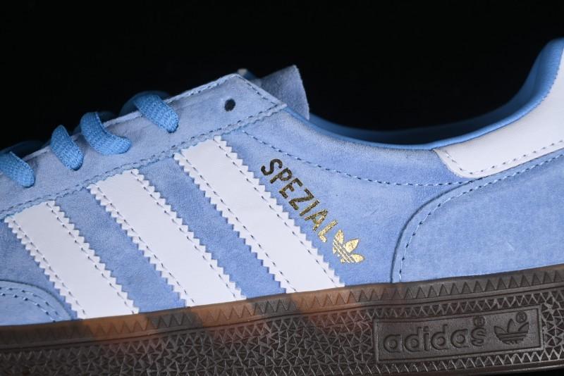 Adidas Handball Spezial Retro Casual Sneakers with Suede Upper and Gum Rubber Outsole - BD7632