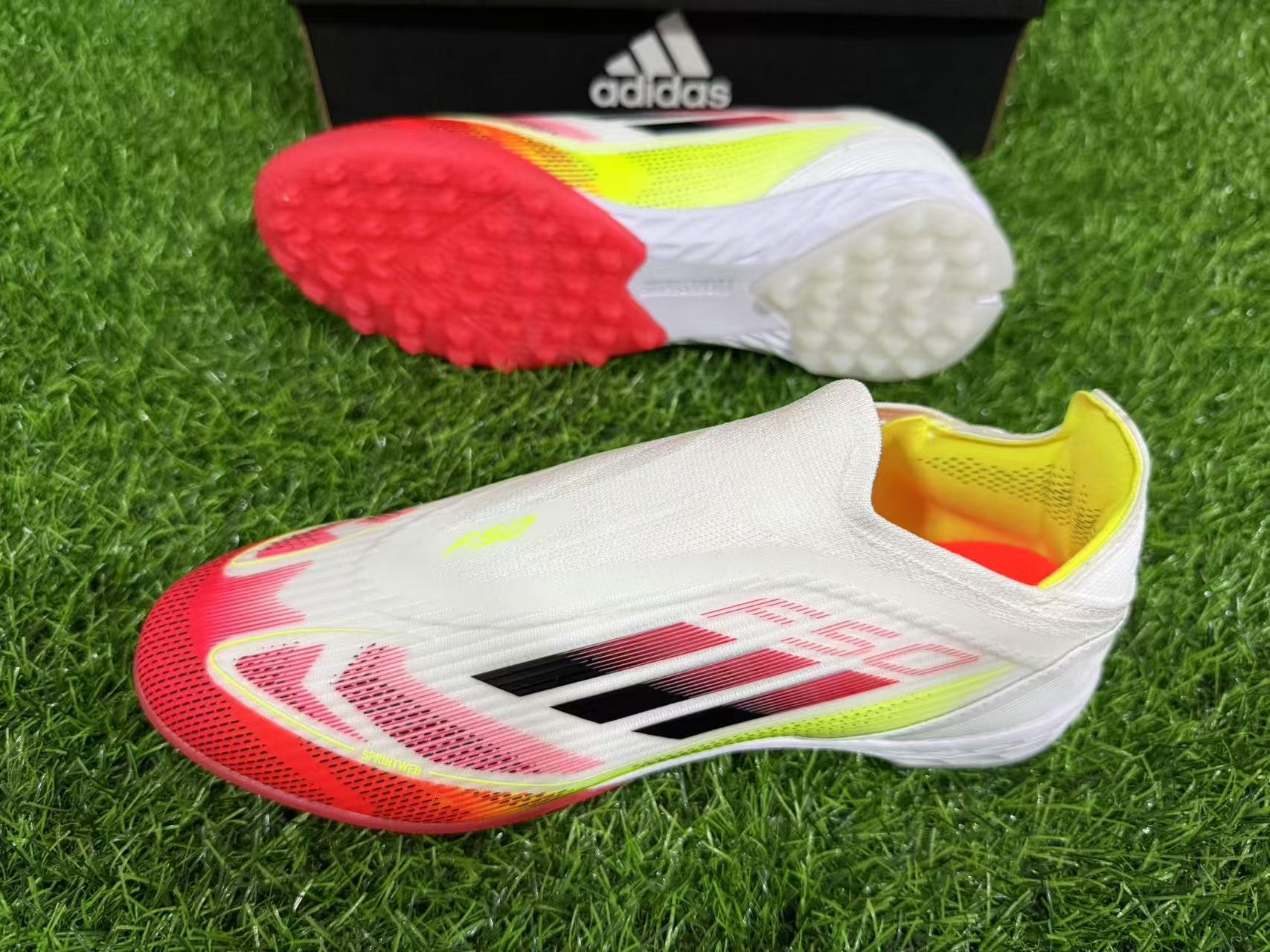 adidas F50 Elite Laceless TF