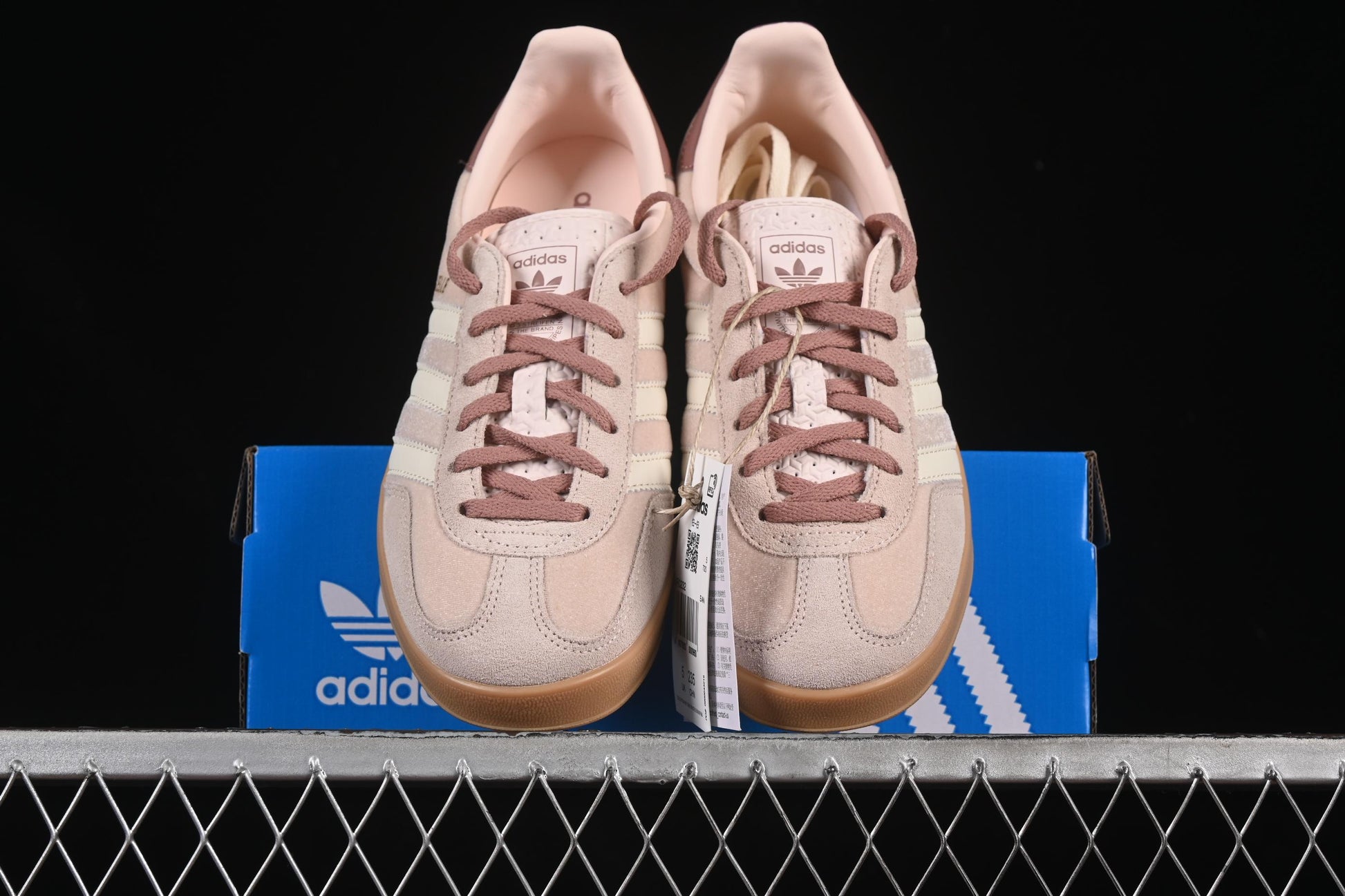 Adidas Originals Gazelle Indoor Retro Casual Slip-Resistant Wear-Resistant Low-Top Sneakers - JR0232