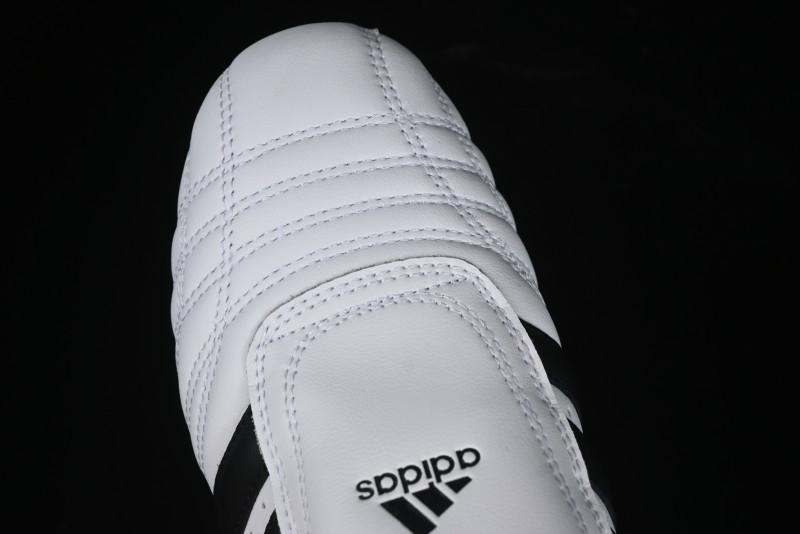 Adidas Originals Taekwondo JQ4774 Low-Top Training Shoes for Comfortable Non-Slip Workouts