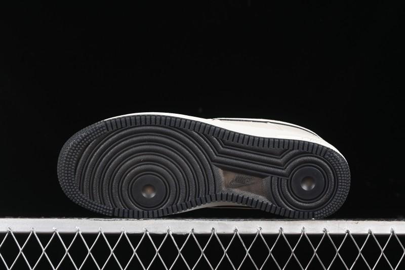 Nike Reigning Champ Air Force 1'07 Low-Top Casual Sneakers with 3M Reflective Details - RC2369-171
