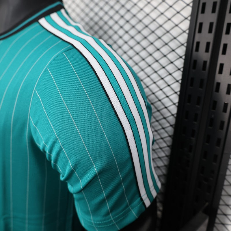 Player Version 25/26 Liverpool Adidas Original Blue Jersey