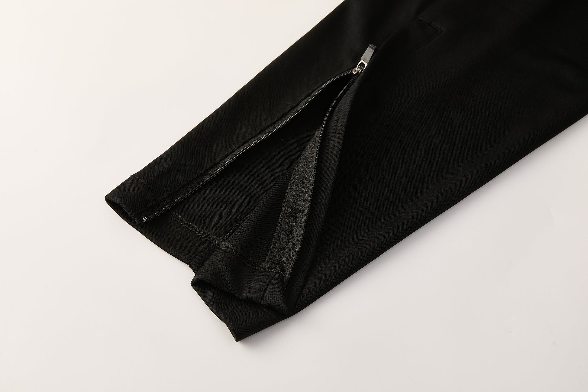 NB10 black S-2XL