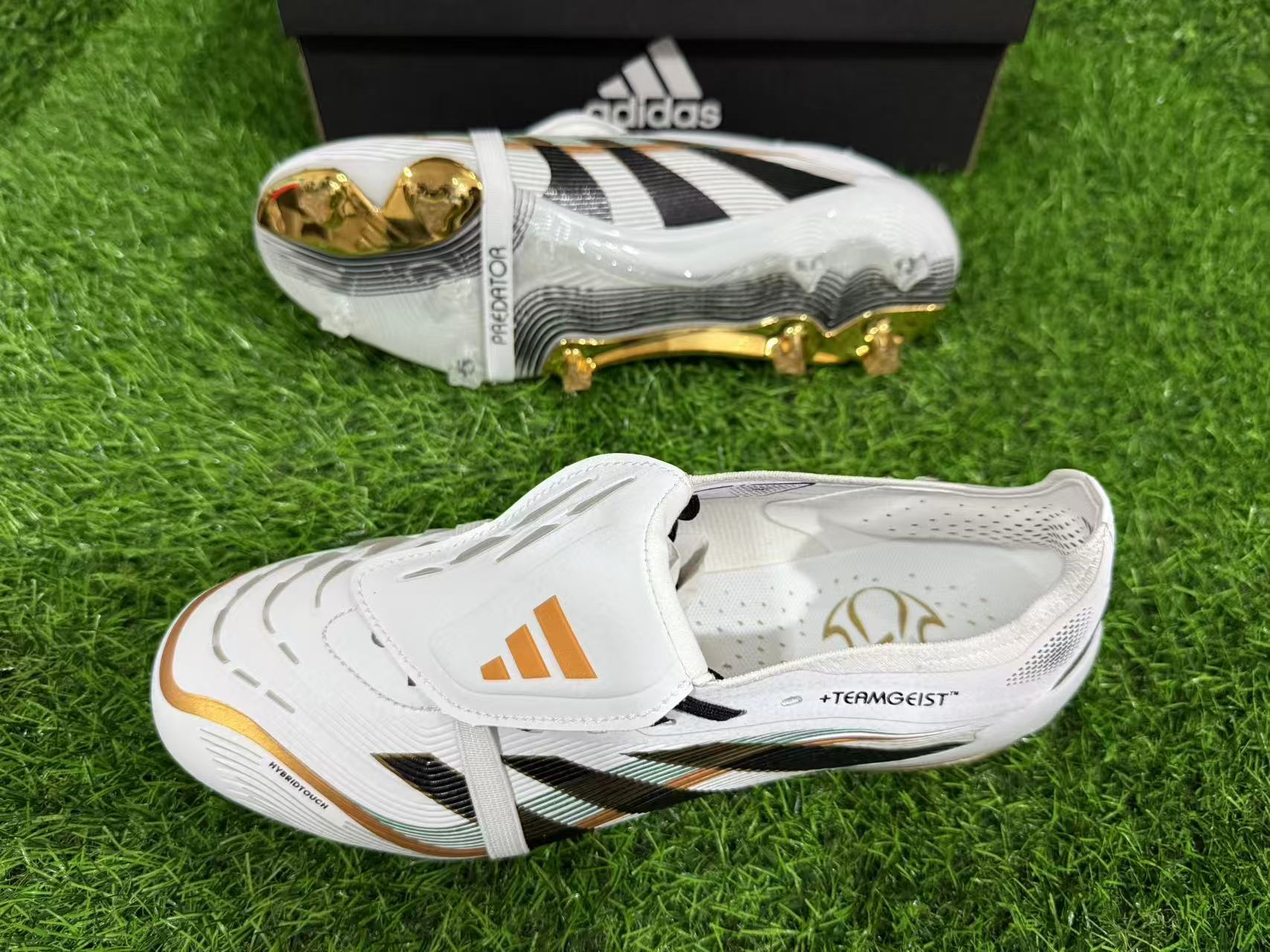 PREDATOR ACCURACY FG BOOTS