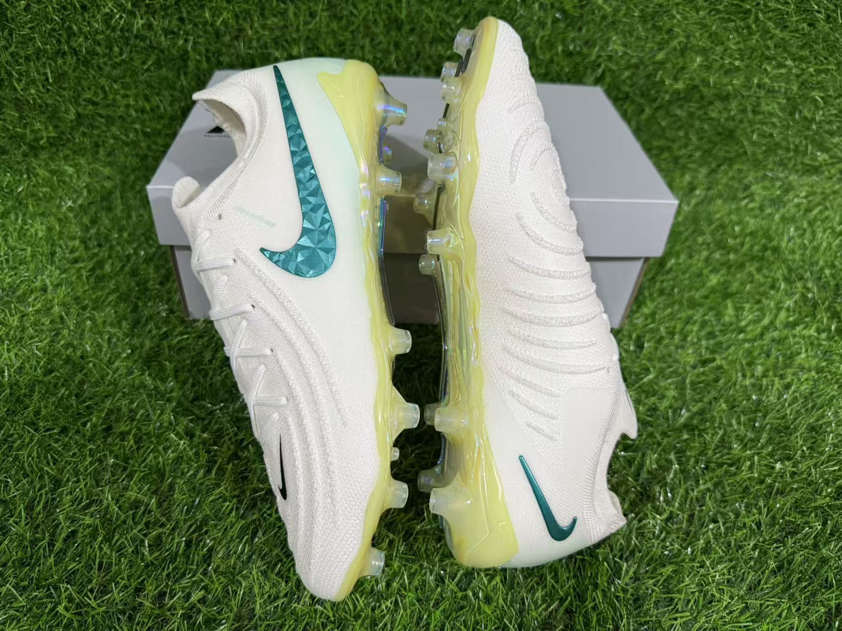 NIKE PHANTOM LUNA ELITE AG