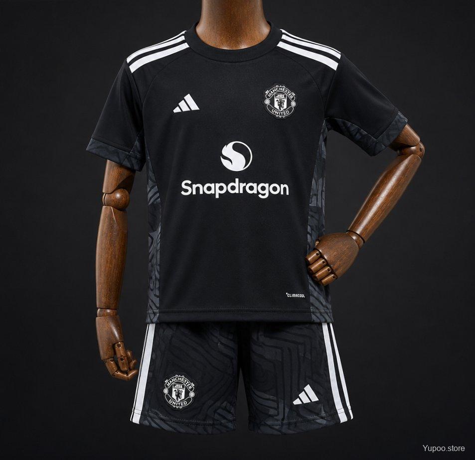 26/27 Kids Manchester United Home Goalkeeper Black/White Jersey + Shorts Set