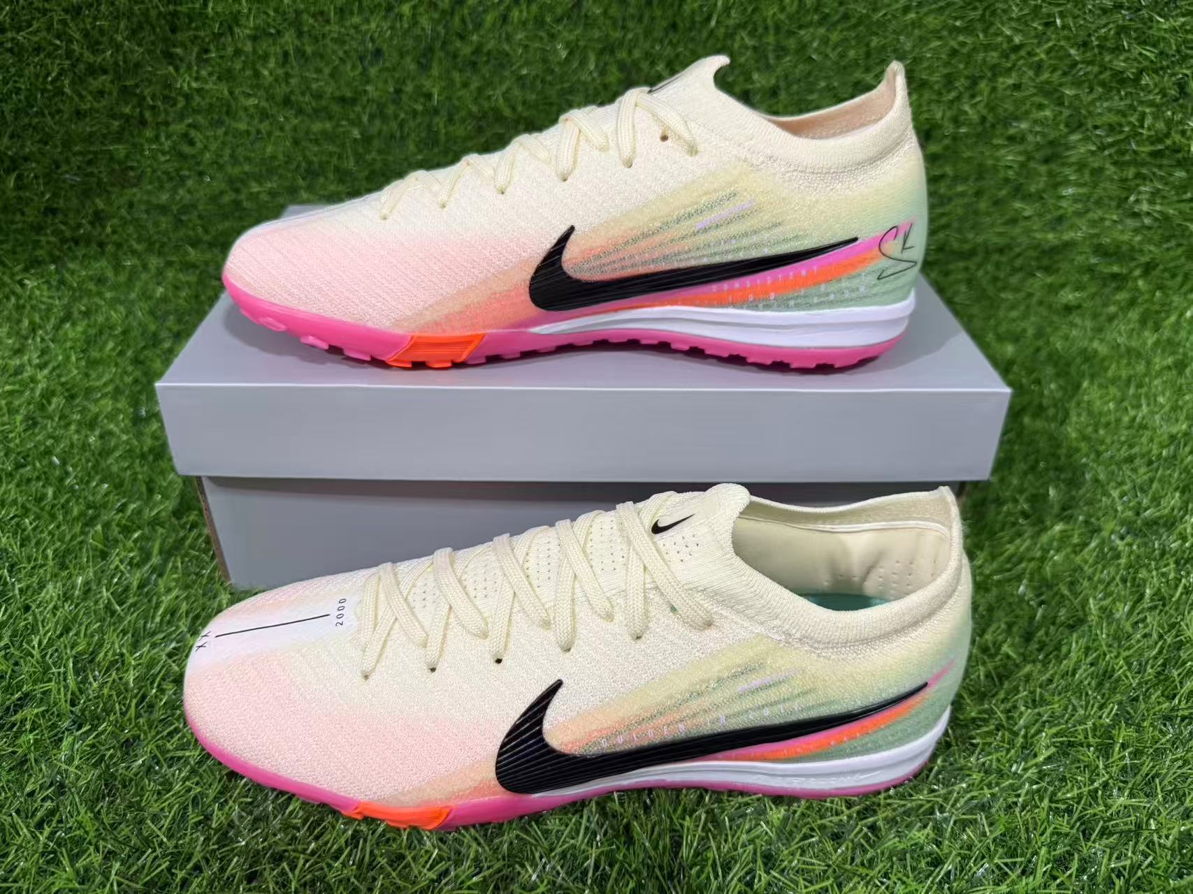 Nike Air Zoom Mercurial Vapor XV Elite
