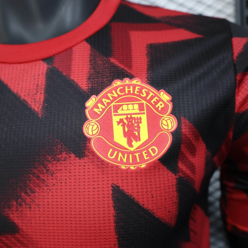 25/26 Player Version Manchester United Red Geometric Pattern Pre-Match Training Jersey