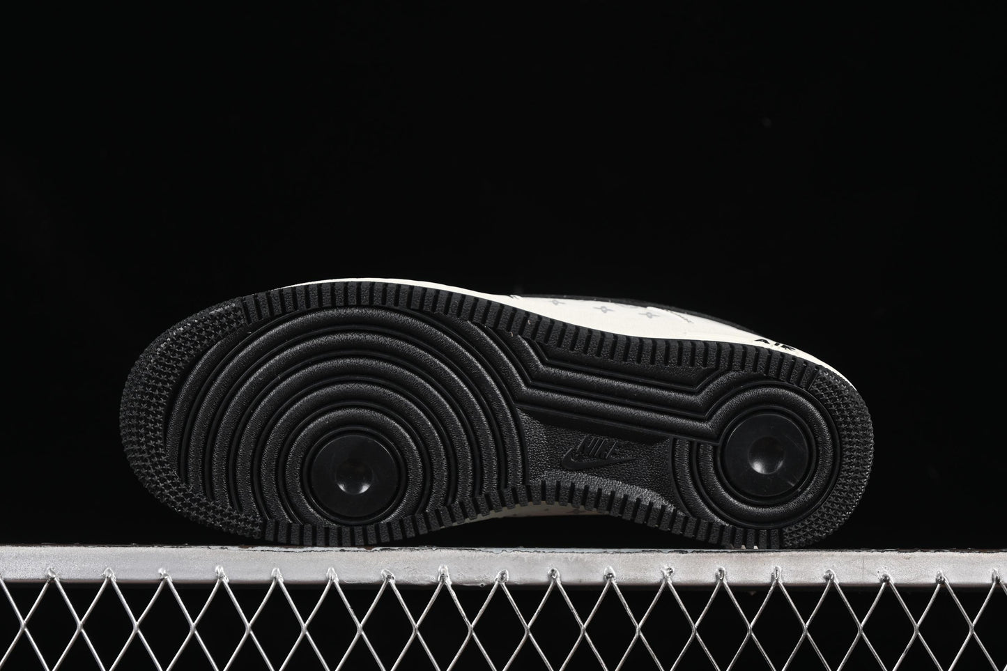 Nike Air Force 1 '07 Low LV Collaboration White Black Casual Sneakers - BZ6808-102