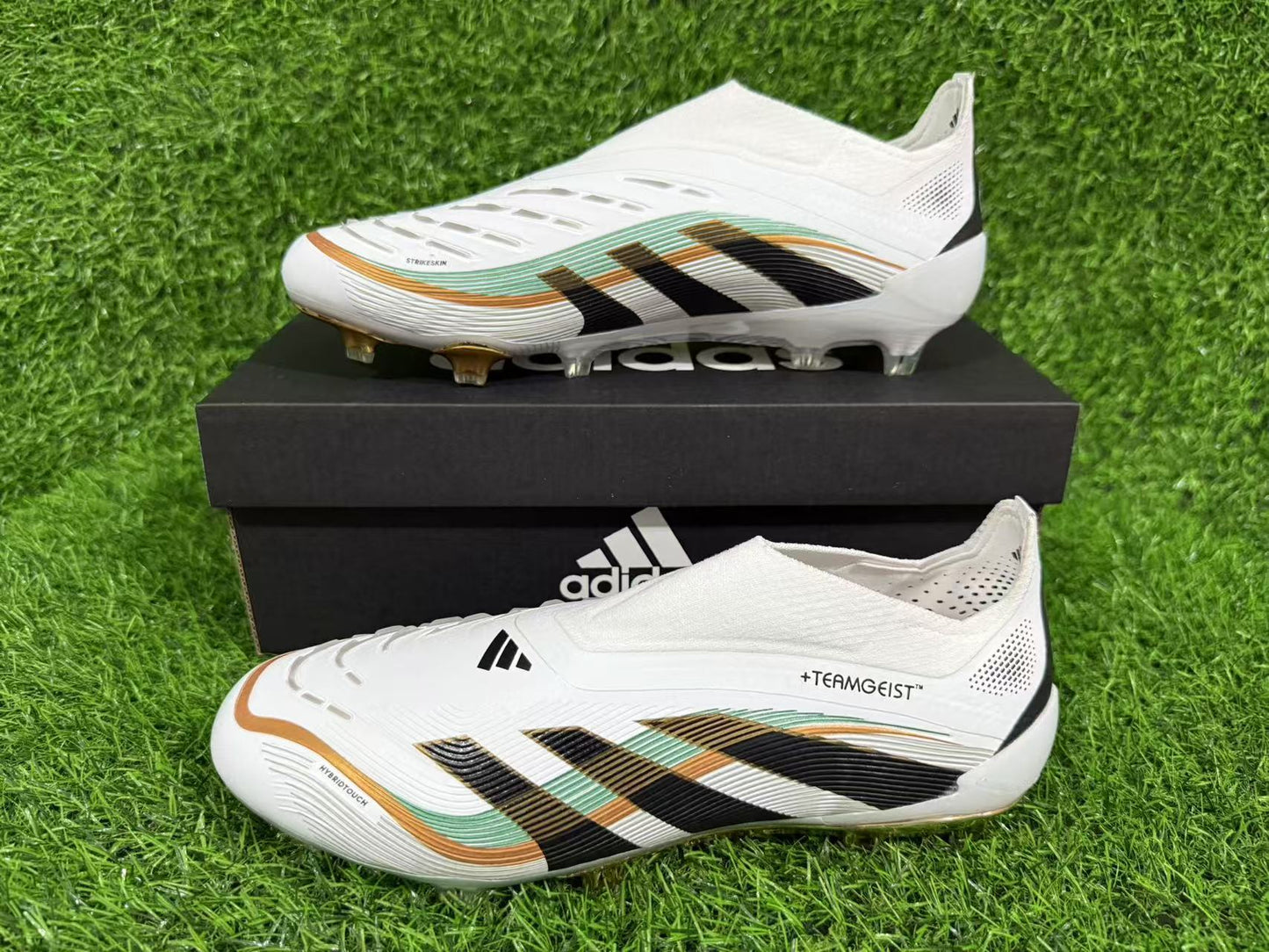 PREDATOR ACCURACY+ FG BOOTS