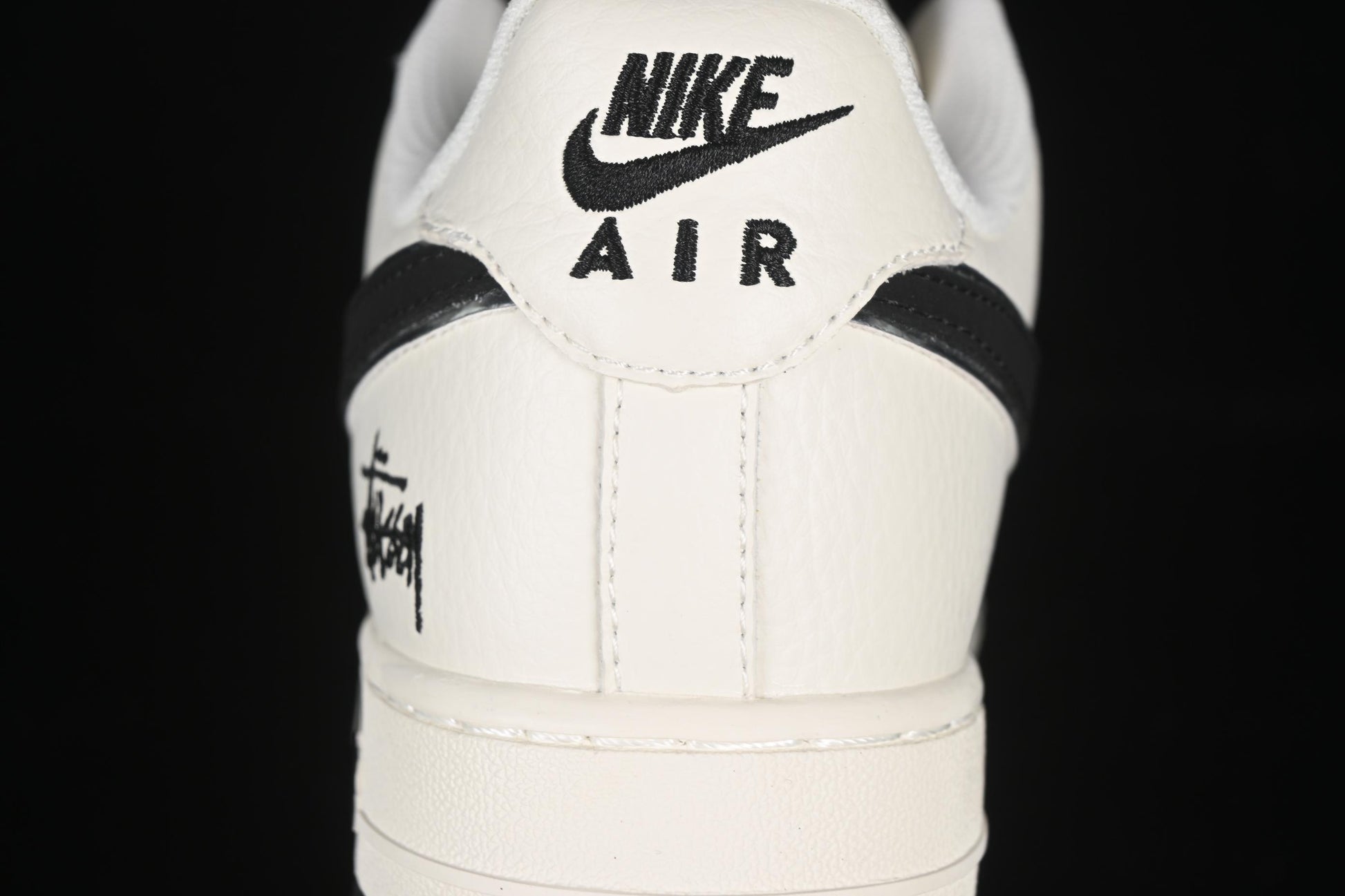 Nike Air Force 1 '07 Low Stussy Collaboration Dual-Tone Red Tag Casual Sneakers - CS5288-010