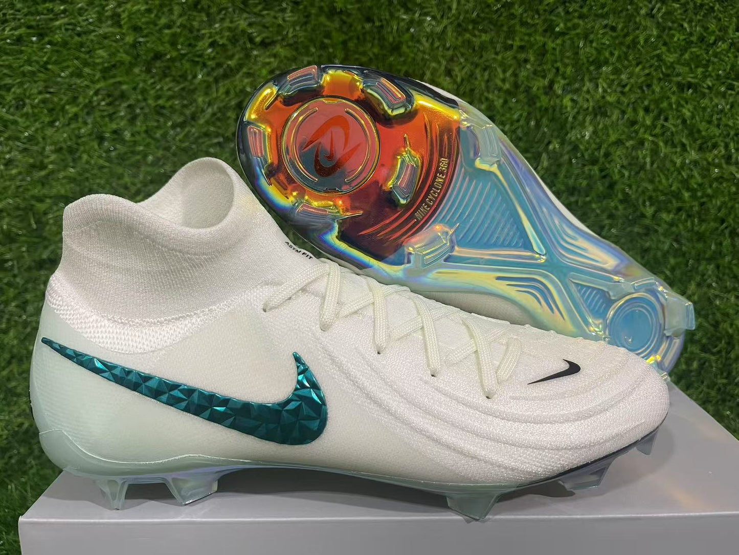 NIKE PHANTOM LUNA ELITE FG