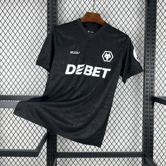 2025/26 Wolverhampton Wanderers Goalkeeper Black Jersey