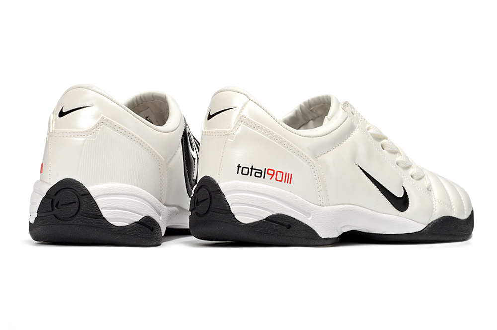 NIKE T90 IC