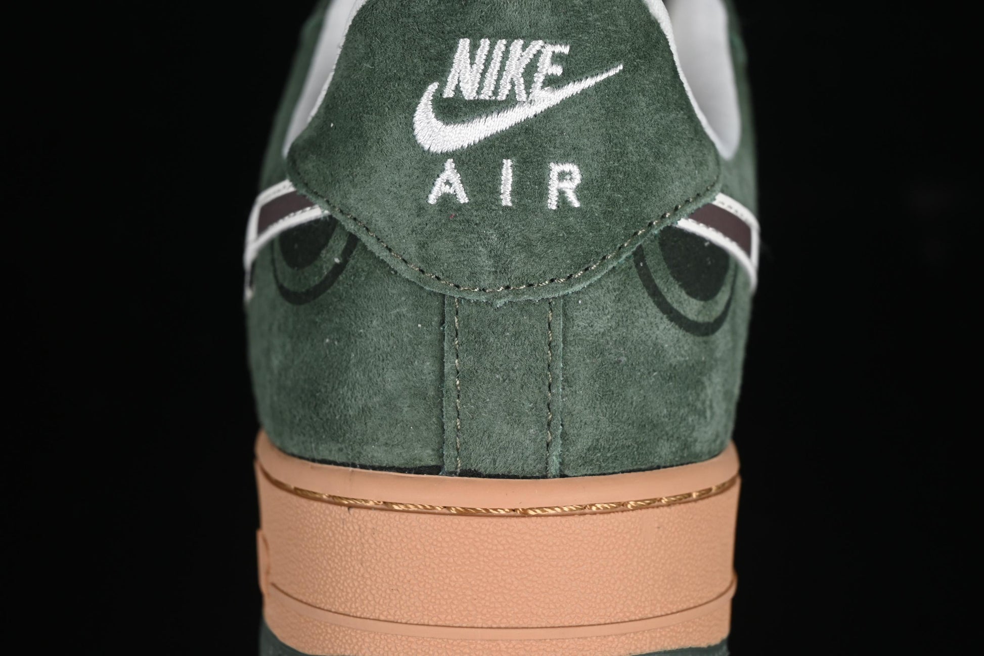 Nike Air Force 1'07 Low Supreme Collaboration Distressed Graffiti Casual Sneakers - DF0188-024