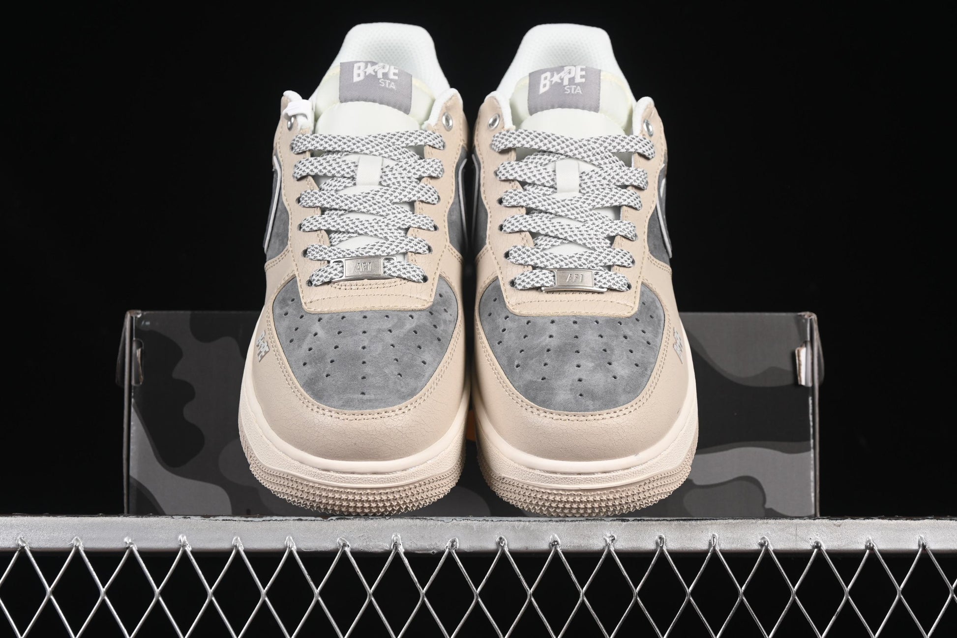 Nike Air Force 1 '07 Low Supreme Collaboration Sneakers with Red Snake Swoosh - SJ6698-023