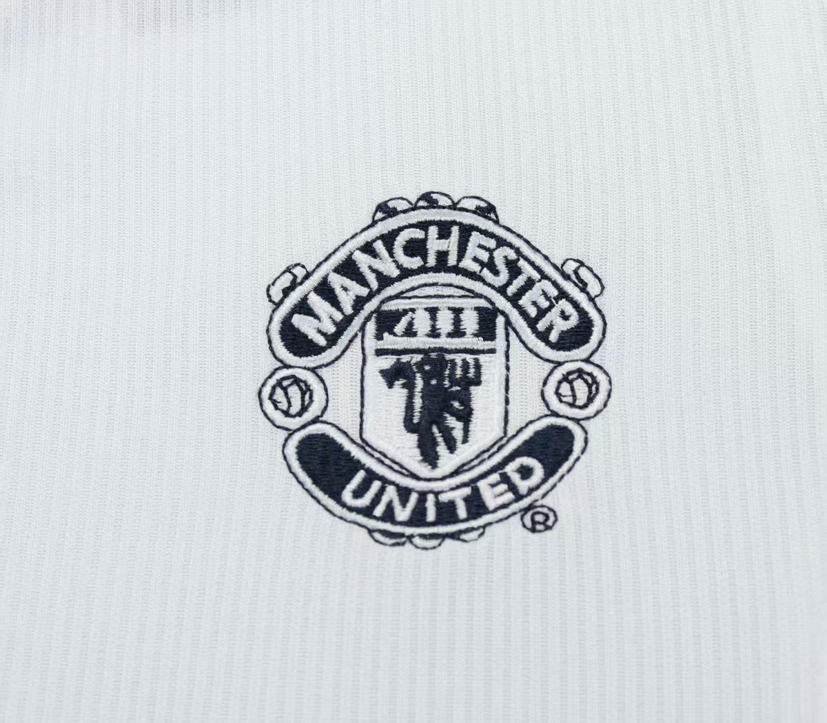 Retro Kids 00/01 Manchester United Away Jersey