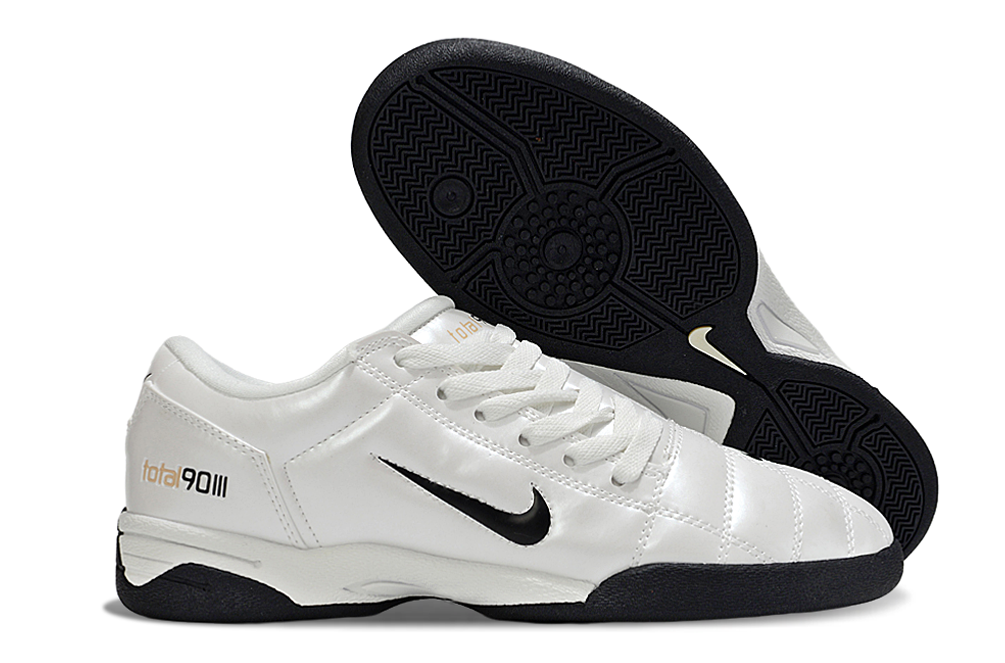NIKE T90 IC
