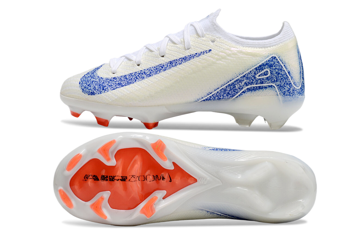 30 31 left) Mercurial 16 children’s football shoes