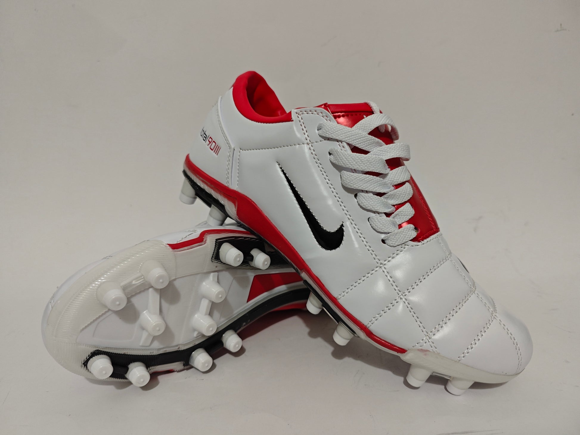 NIKE T90