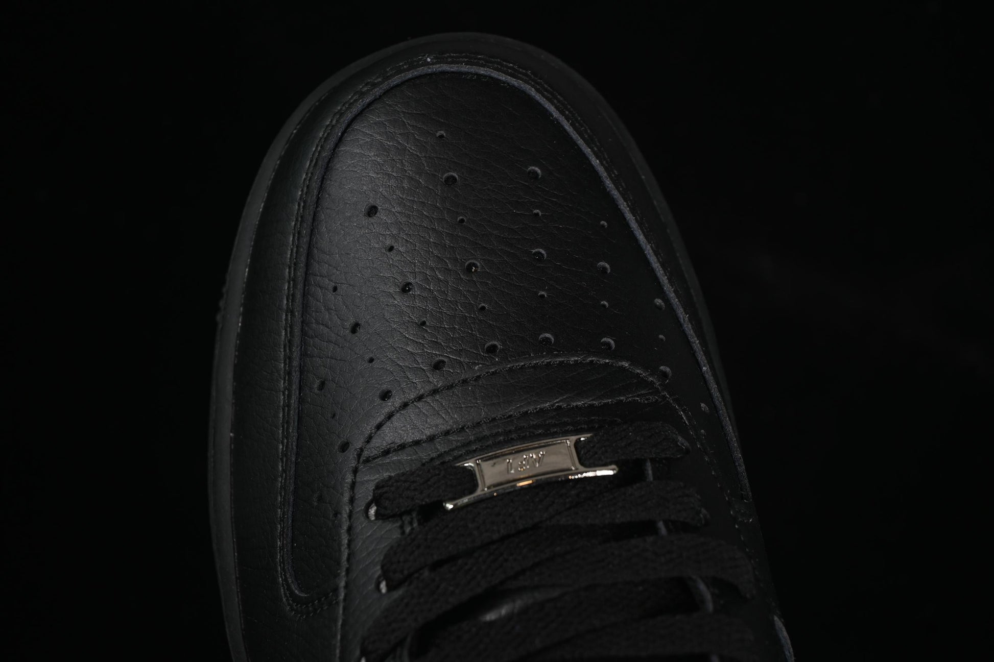 Nike Air Force 1 '07 Low Casual Sneakers with Full-Length Air Cushion - CZ8065-001