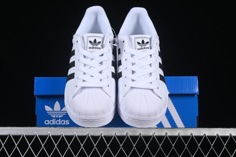 Adidas Superstar II IH8659 Casual Sneakers with Shell Toe Design