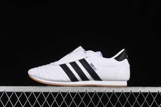 Adidas Originals Taekwondo JQ4774 Low-Top Training Shoes for Comfortable Non-Slip Workouts