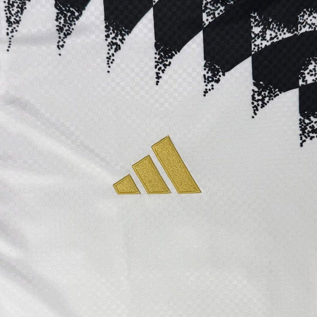 26/27 Juventus White with Black Geometric Pattern 1994 Vintage Remake Jersey