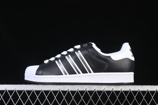 Adidas Superstar II J Casual Sneakers with Shell Toe Design - JQ0314