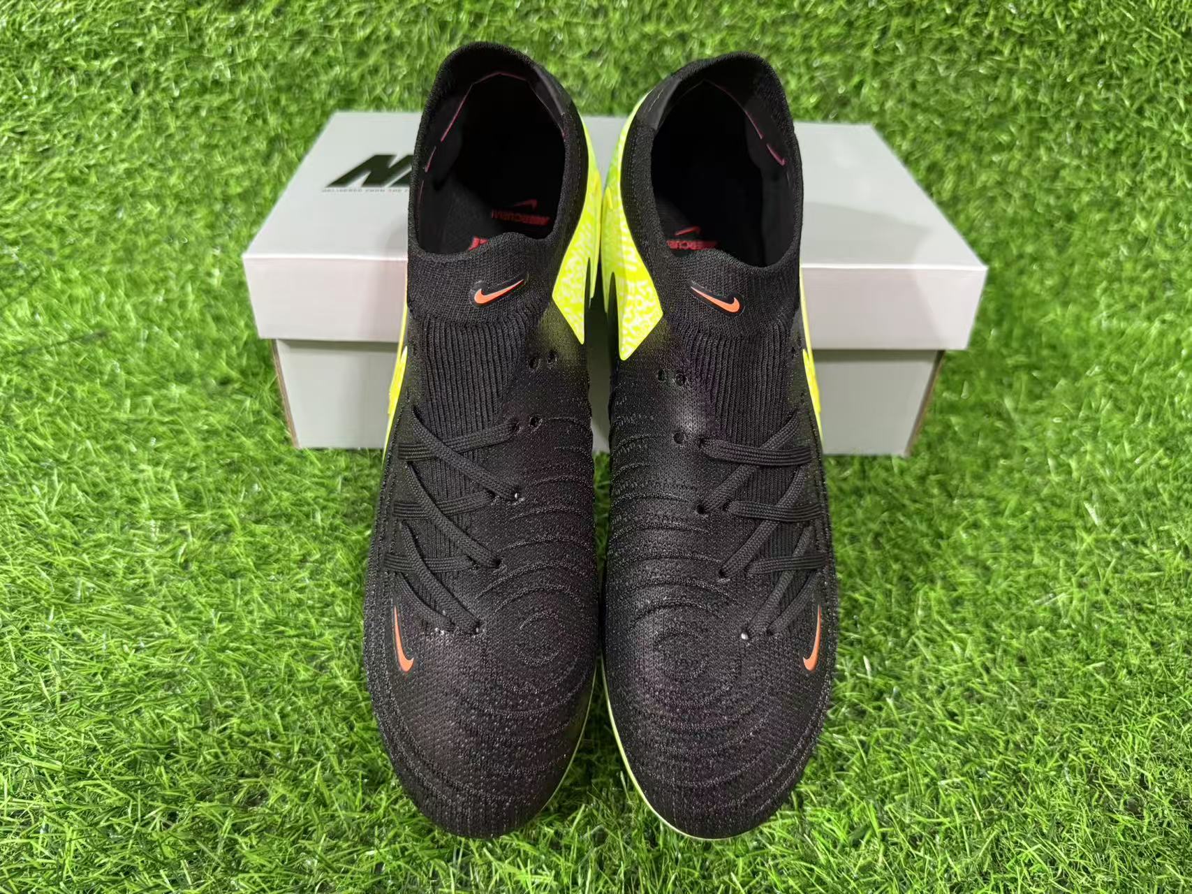 NIKE PHANTOM LUNA ELITE FG