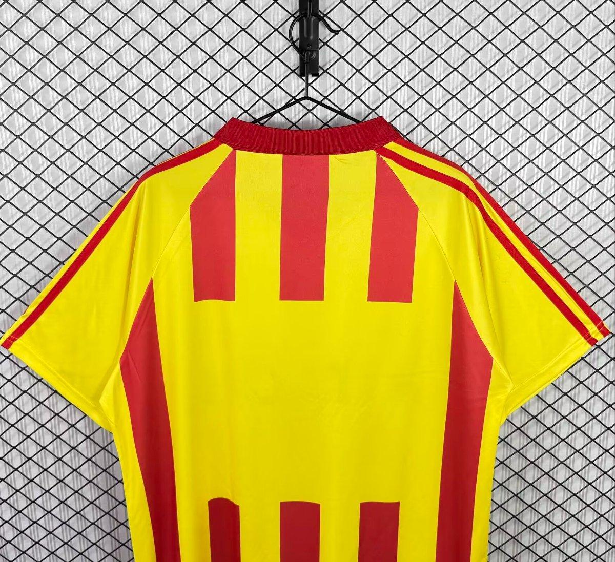 Retro 91/92 Leece Home Jersey