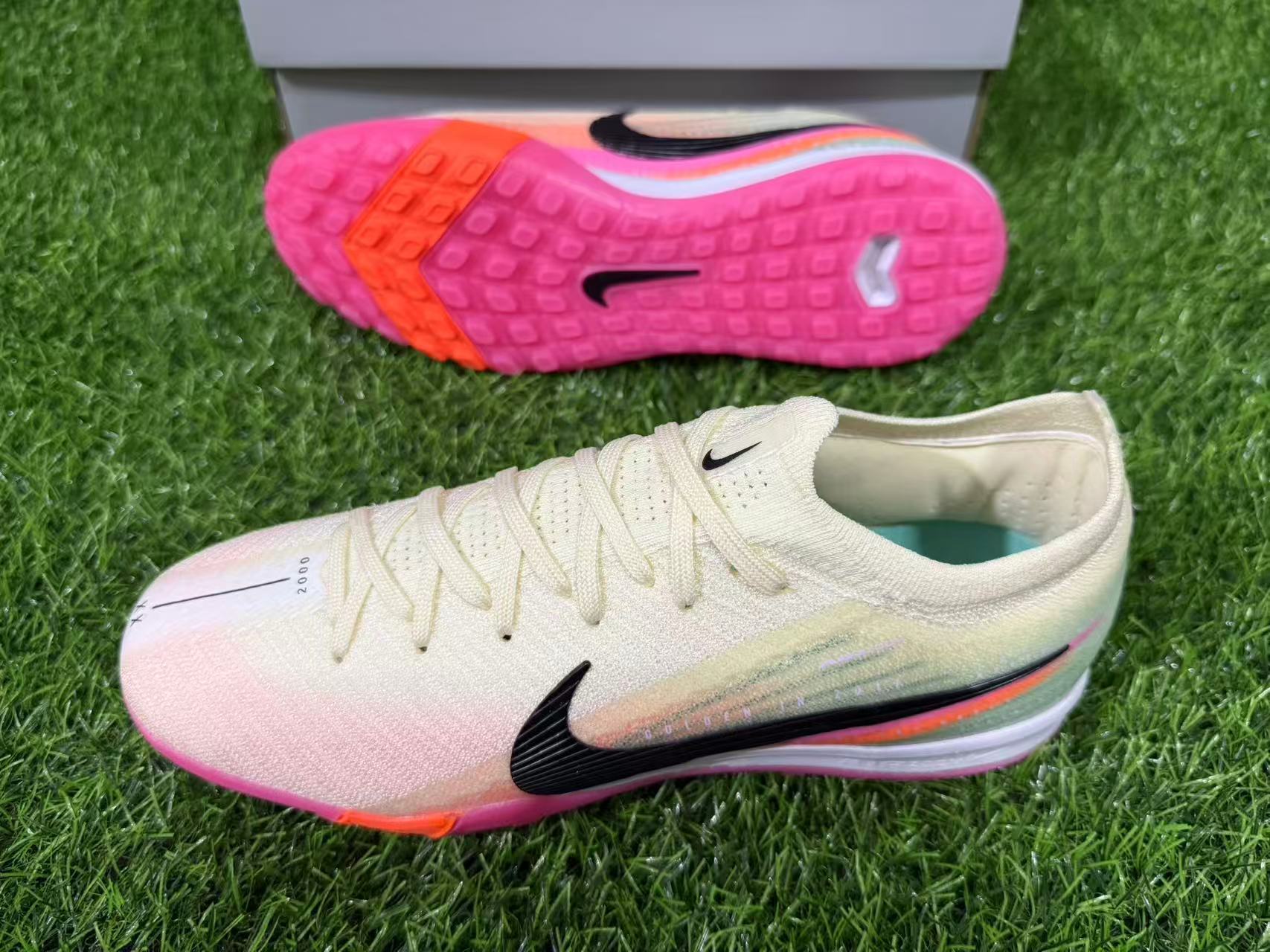 Nike Air Zoom Mercurial Vapor XV Elite