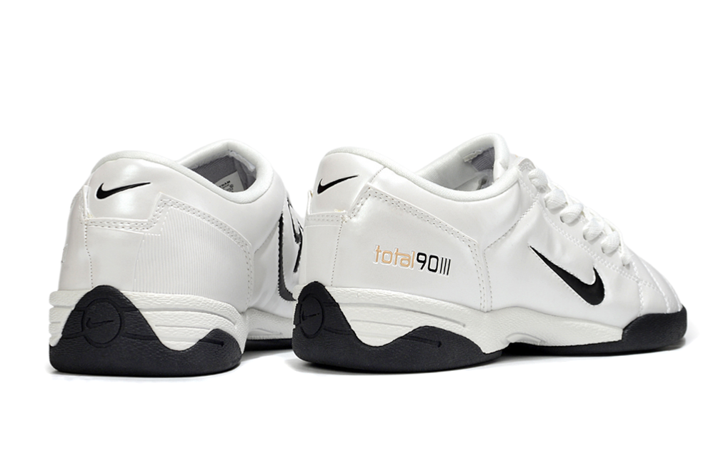 NIKE T90 IC
