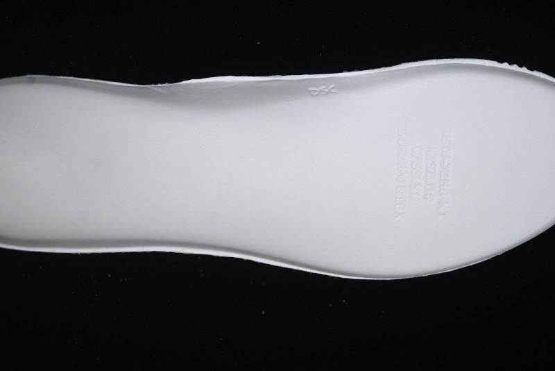 Nike Air Max Dn Running Shoes with Dynamic Air Cushion Technology - FQ7860-100