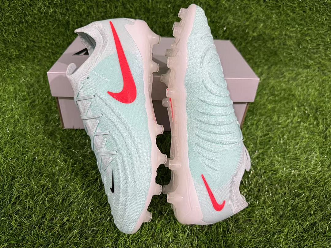 NIKE PHANTOM LUNA ELITE AG