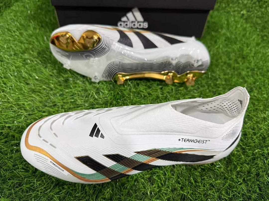 PREDATOR ACCURACY+ FG BOOTS
