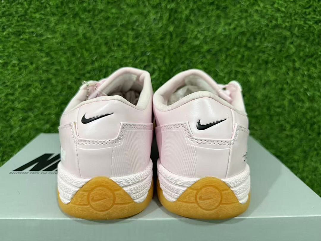 NIKE T90 IC