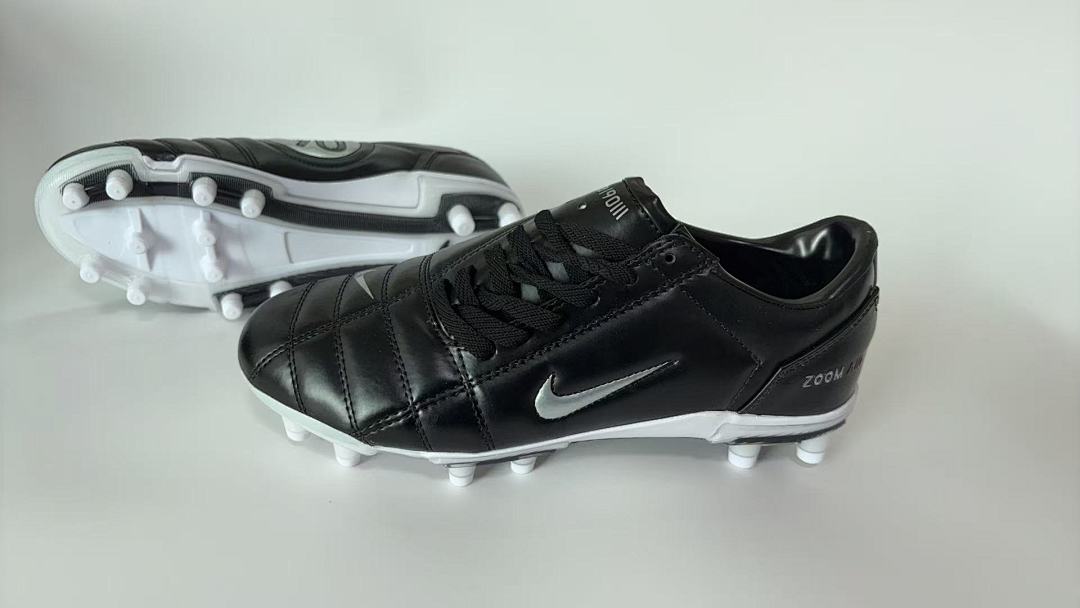 NIKE T90