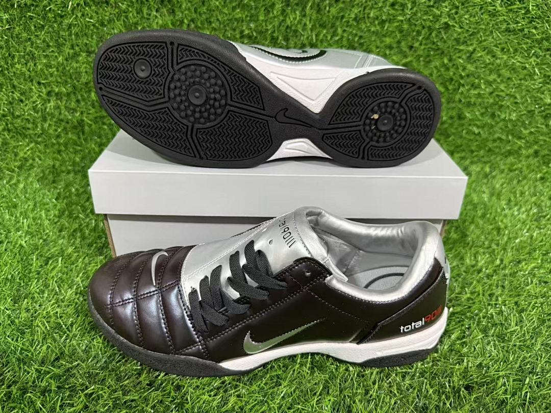 NIKE T90 IC
