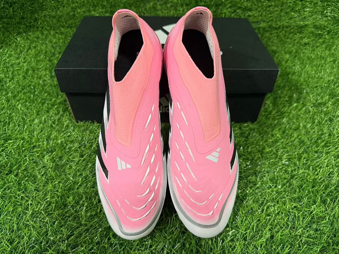 PREDATOR ACCURACY+ FG BOOTS