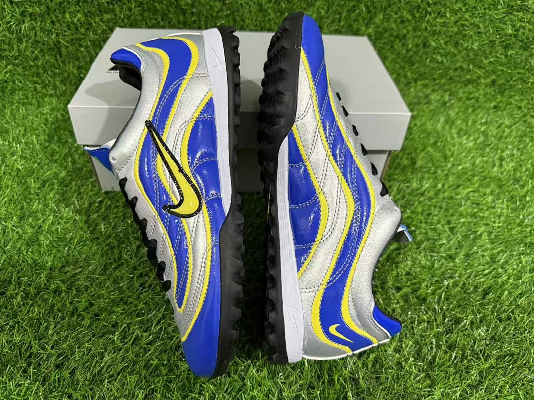 NIKE Mercurial r9 TF