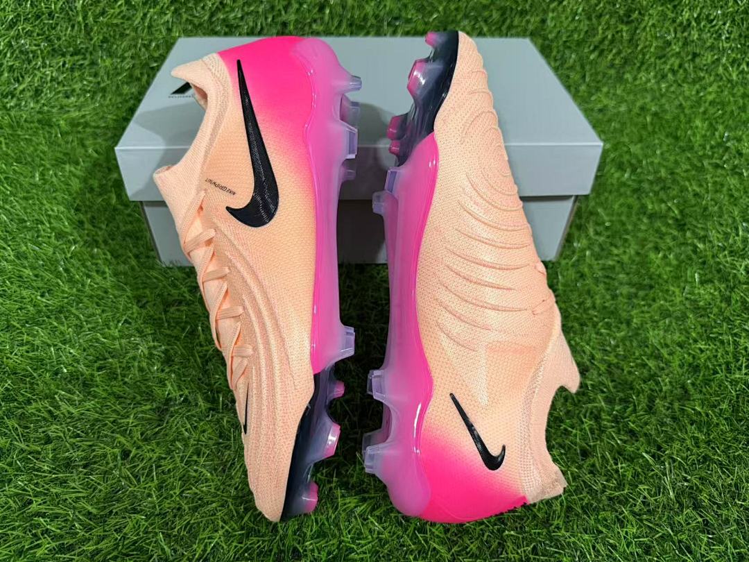NIKE PHANTOM LUNA ELITE FG