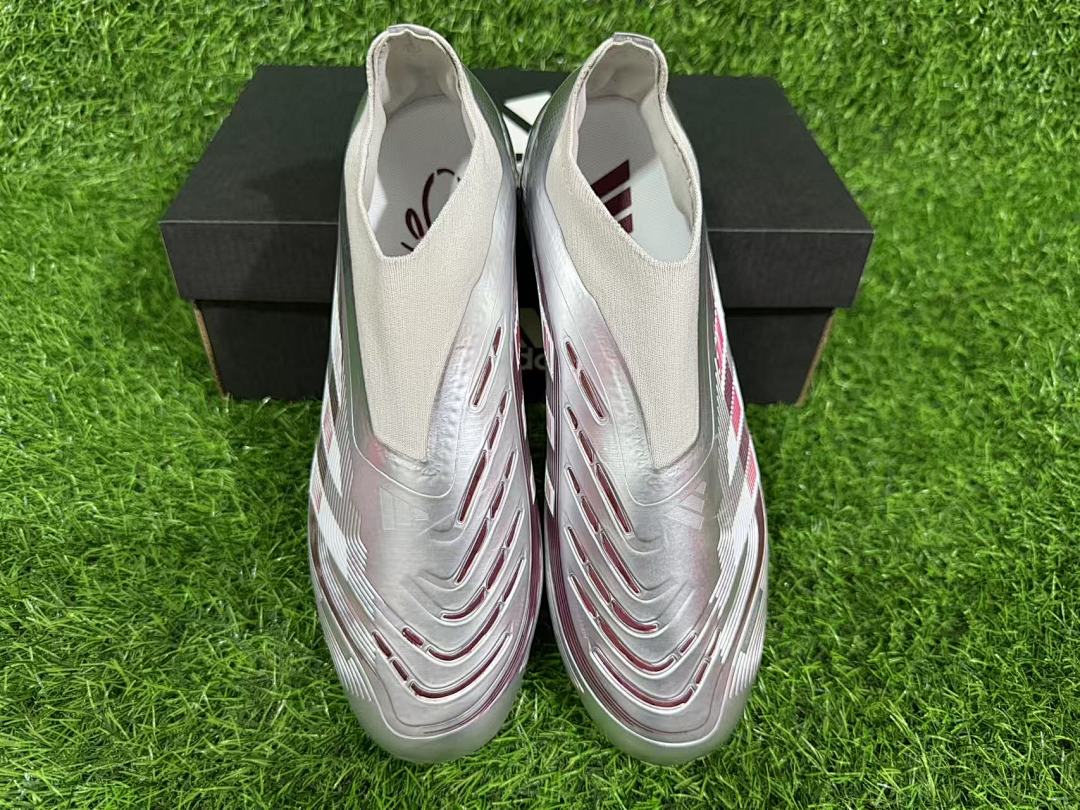PREDATOR ACCURACY+ FG BOOTS