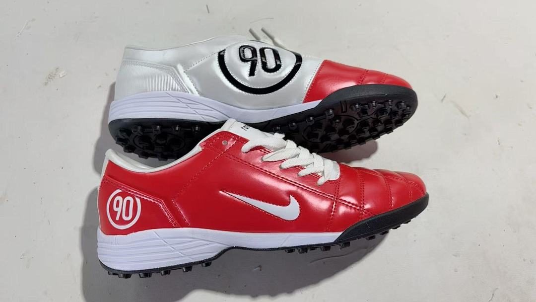 NIKE T90 TF