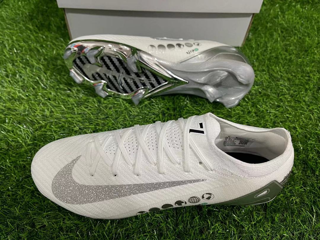 Nike Air Zoom Mercurial Vapor XV Elite