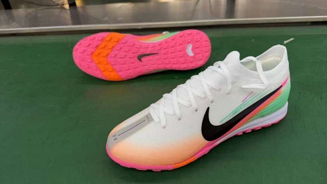 Nike Air Zoom Mercurial Vapor XV Elite